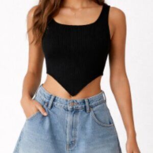 Ribbed Sweater Crop Top Diamond Hem Size Medium, Stretchy, NWOT